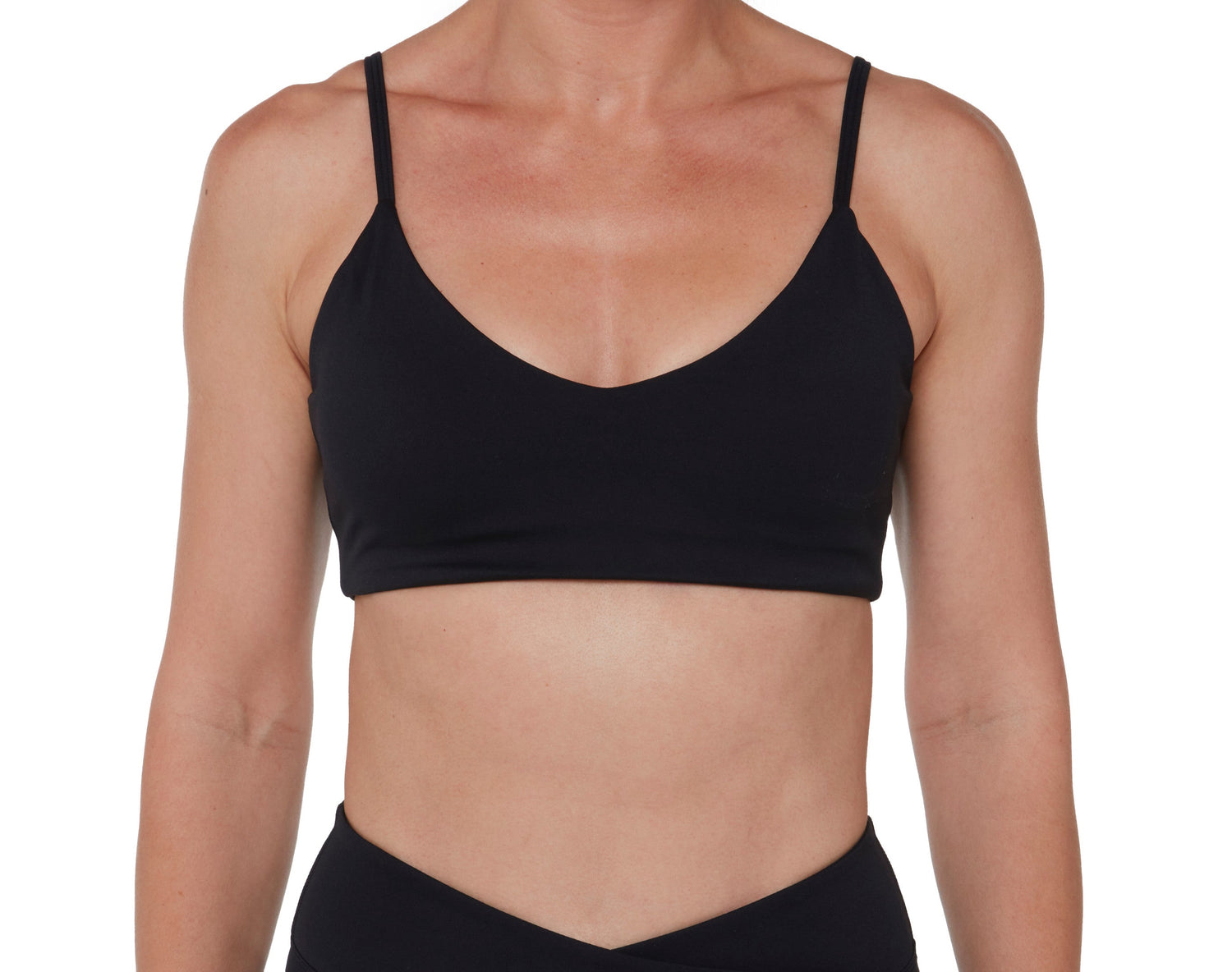 sports bra black_1_edited.jpg
